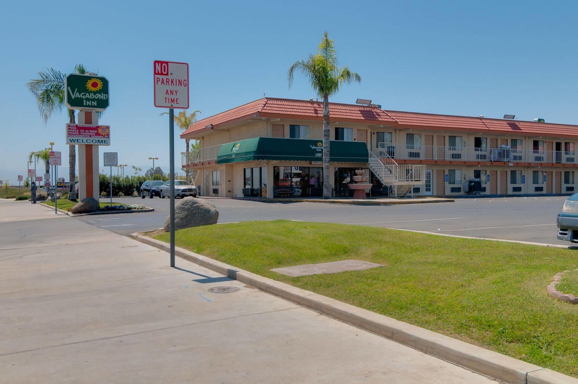 Vagabond Inn Bakersfield South Buitenkant foto