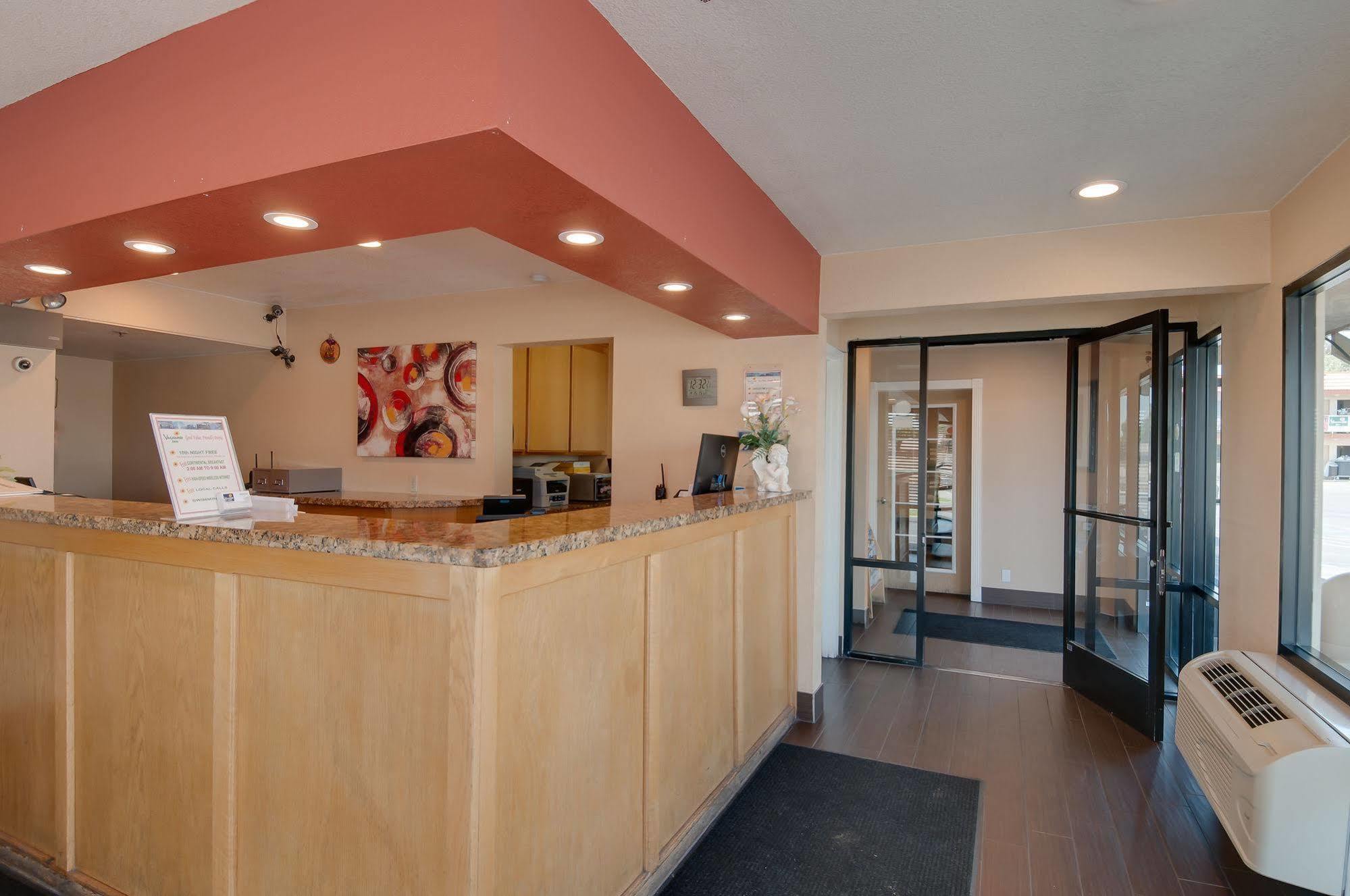 Vagabond Inn Bakersfield South Buitenkant foto