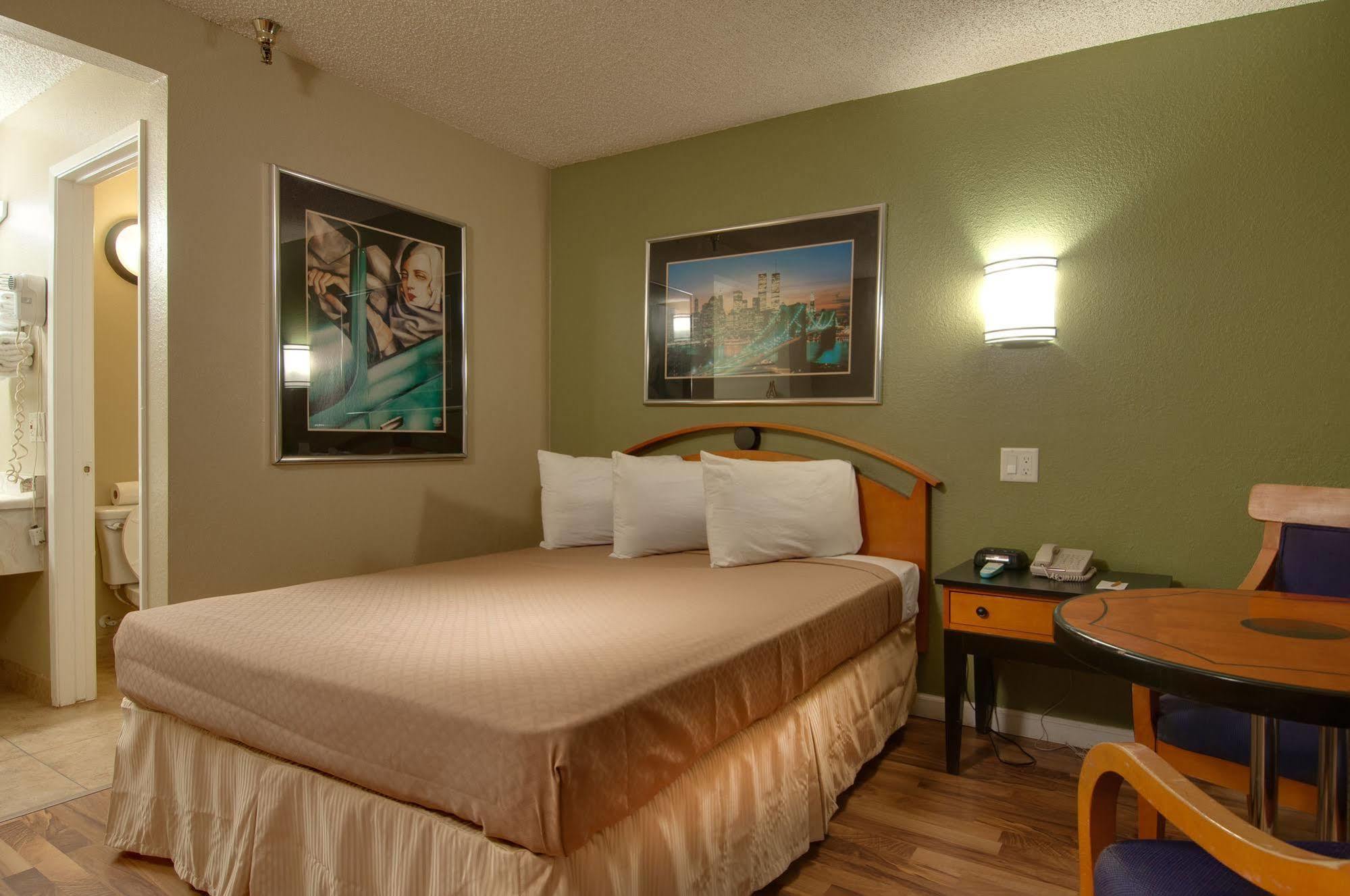 Vagabond Inn Bakersfield South Buitenkant foto