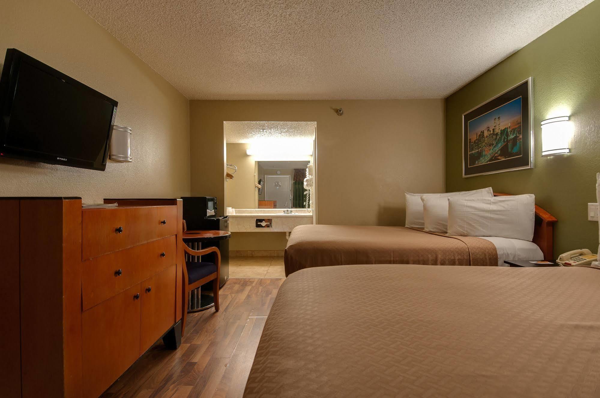 Vagabond Inn Bakersfield South Buitenkant foto