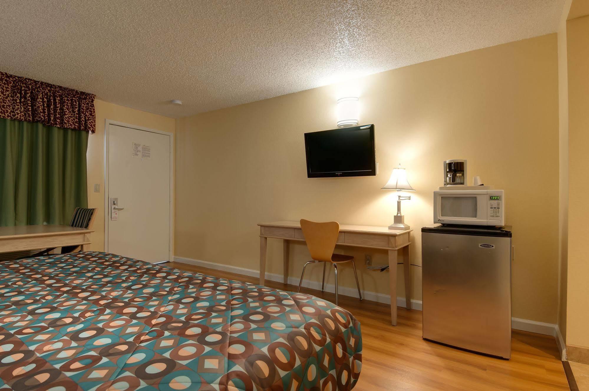 Vagabond Inn Bakersfield South Buitenkant foto